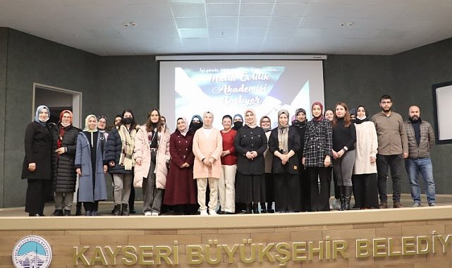 Kayseri Büyükşehir'den 'Mutlu Evlilik Akademisi'