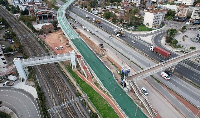 Kocaeli'de tramvay hattı durağına 78 araçlık otopark