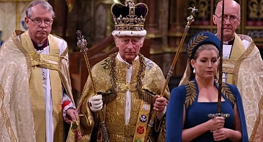 Lordlar Kamarası'nda 72 yıl sonra bir kral konuşma yaptı!