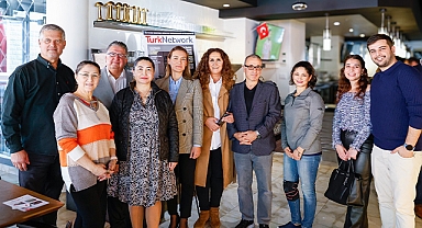 TurkNetwork Dergisi’nin tanıtım etkinliği East West Cafe’de gerçekleşti