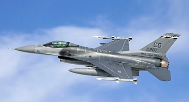ABD’ye ait F-16 savaş uçağı Sarı Deniz’de düştü