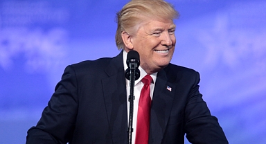 Donald Trump, Nevada’da konuştu: Göçmenleri sınır dışı edeceğini söyledi