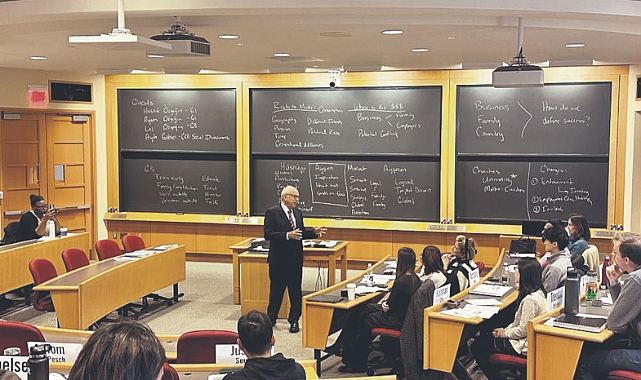 Hüsnü Özyeğin, Harvard Üniversitesi'nde hayırseverliği ile "case study" oldu