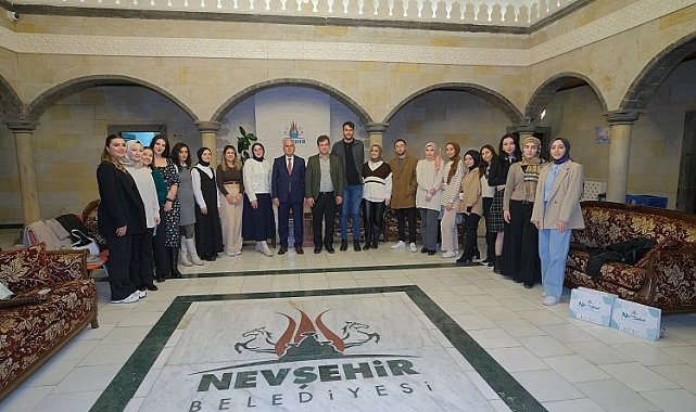 Mehmet Savran'dan Nevşehirli gönüllü gençlere tebrik