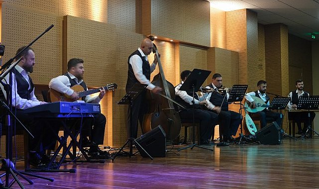 Sakarya'da Mevlana gecesinde tasavvuf dinletisi