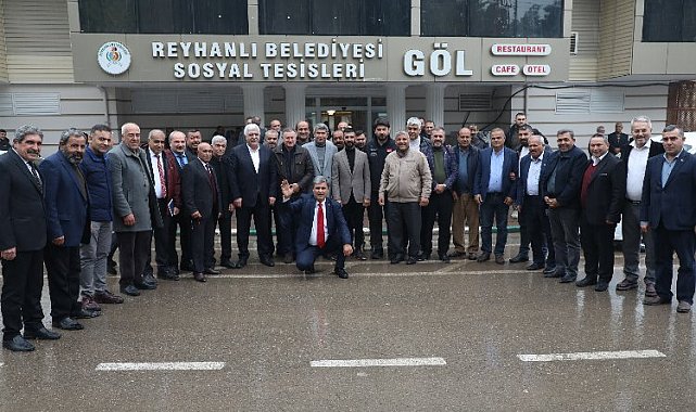 Hatay Reyhanlı'da muhtarlarla toplandı