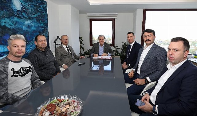 İzmir Narlıdere'de toplu sözleşme sevinci