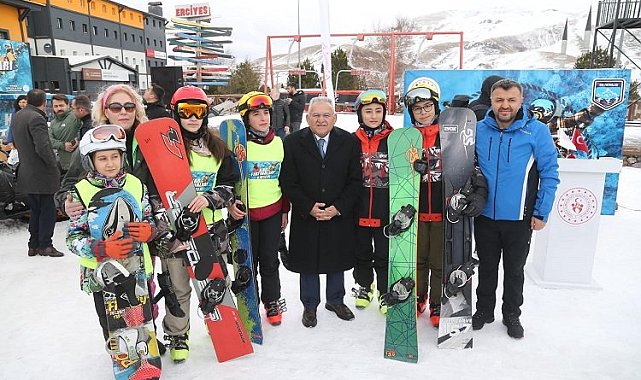 Kayseri'yi 'Kar Fırtınası' sardı