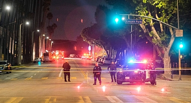 Los Angeles'ta yılbaşı felaketi: Ölü ve yaralılar var