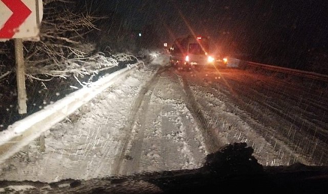 Pazaryeri'nde kar seferberliğine Başkan'dan yakın takip
