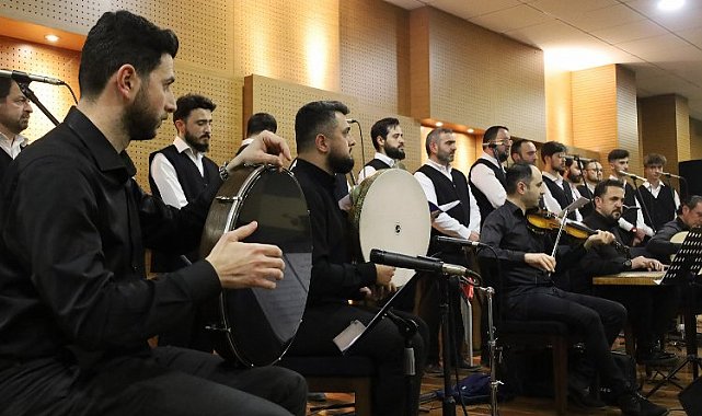 Sakarya'da Ahmet Gencer korosuyla tasavvuf gecesi