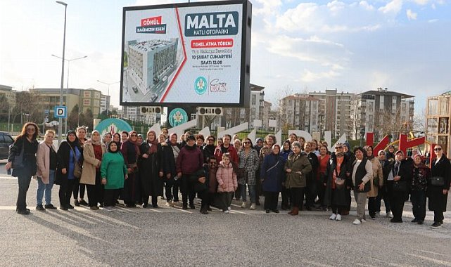 Akhisarlı kadınlar Manisa'yı gezdi