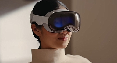 Apple Vision Pro gözlüklerde şok karar: Kullanıcılar, baş ağrısı şikayetiyle iade ediyor!