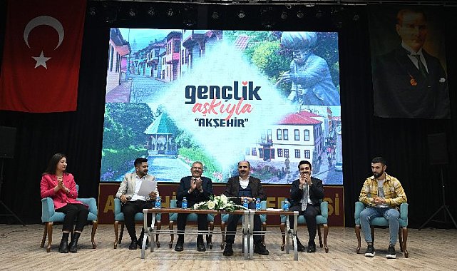 Başkan Altay esnaf ve gençlerle buluştu