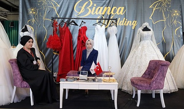 Başkan Büyükakın, Kocaeli Evlilik Fuarı'nı ziyaret etti