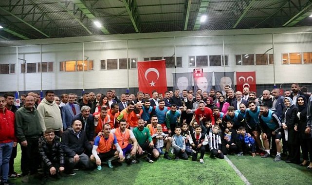 Başkan Çolakbayrakdar, turnuva finalini izledi
