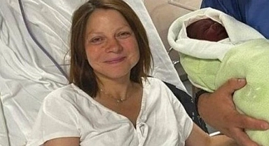 Beyaz çiftin siyahi bebek şaşkınlığı: "Çok kahve içtin"