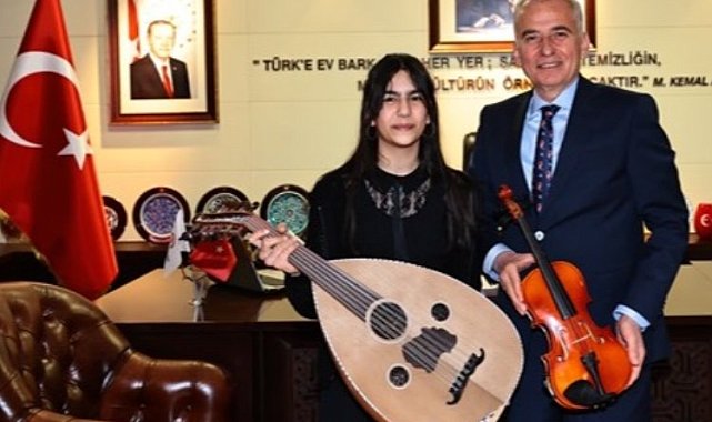 Cumhurbaşkanı'na keman çaldı, şimdi ud çalacak