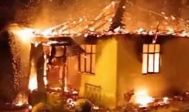 Düzce Yığılca'da müstakil ev küle döndü!