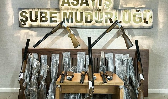 Düzce'de alacaklı bir kişi, borçlu işyerindeki silahlara el koydu
