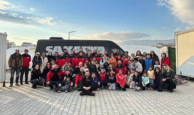 Felaketin yıl dönümünde yardımlar devam etti