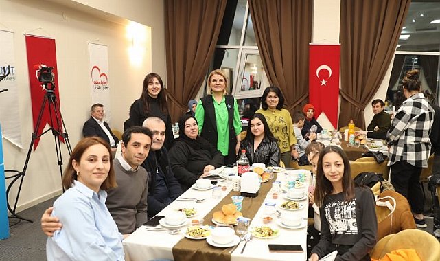 Hürriyet: Sınav hazırlıklarında çocuklarımızın yanında olmaya devam edeceğiz