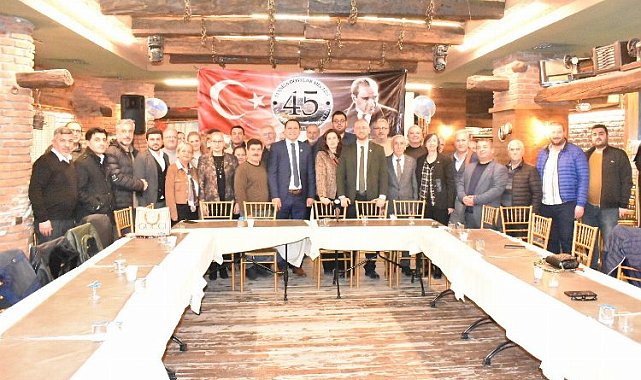Manisa Dostlar Meclisi'nin konuğu Demokrat Parti Belediye Başkan adayları 