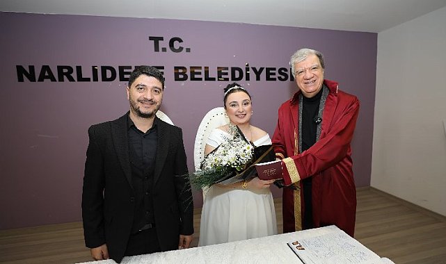 Narlıdere'de çiftlere 14 Şubat sürprizi