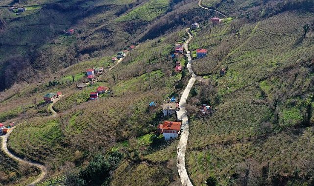 Saray Mahallesinde beton yol sevinci