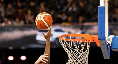 Spor spikerine açılan ırkçılık davasında karar verildi: 25 milyon dolar tazminat!