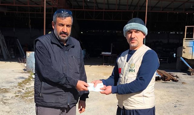 2 günlük gelirini Gazze'ye bağışladı
