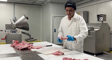 Helal lezzetin vazgeçilmez adresi Leader Meat Packing'de Ramazan yoğunluğu