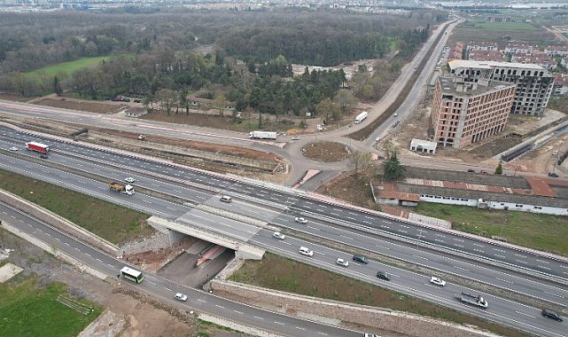 Kocaeli'de stadyum bağlantı yolunda tamamlanan kısımlar trafiğe açıldı