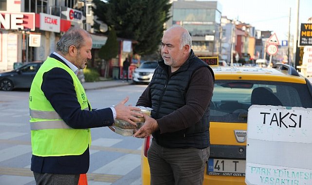 Kocaeli'de taksiciler Ramazan'da unutmadı