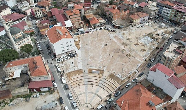 Sarıgöl Kent Meydanı açılışa gün sayıyor