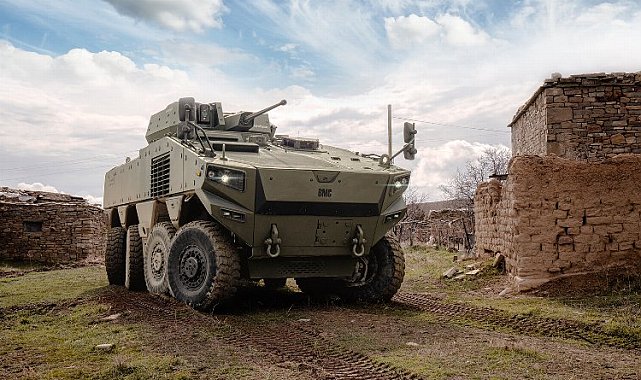 Türkiye'nin lider askeri araçları Doha'da görücüye çıktı