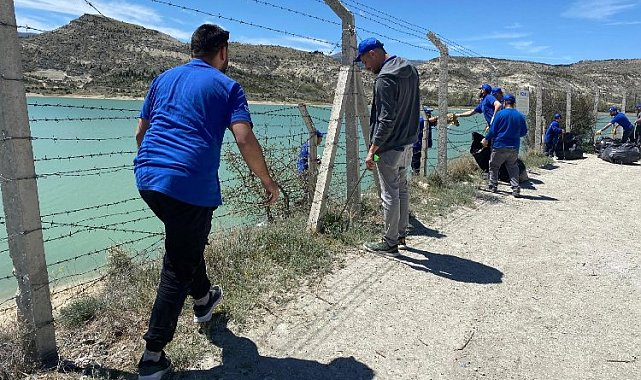 Altınapa Baraj Gölü çevresinde KOSKİ temizliği