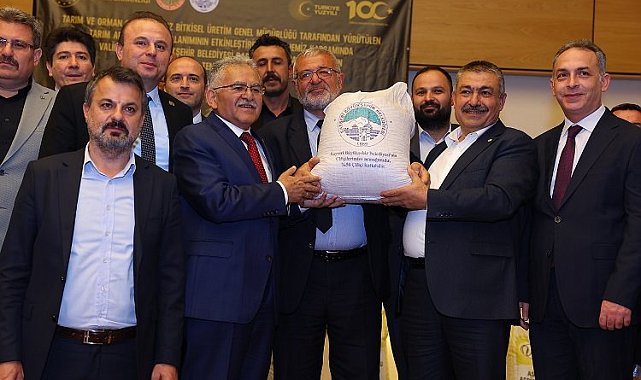 Başkan Büyükkılıç'tan çiftçiye 18 milyon TL'lik destek