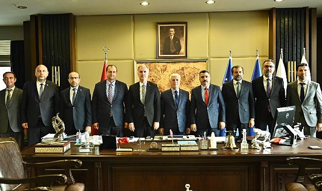 Bursa'da AK Partili belediye başkanlarından Başkan Bozbey'e toplu ziyaret