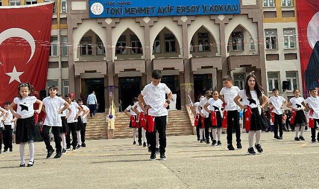 Düzce'de 23 Nisan coşkuyla kutlandı