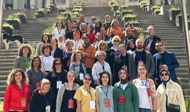 Düzce'de BELMEK kursiyerleri dünya barışı için üretti