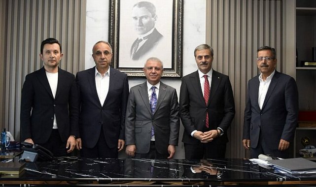 "Eser ve projelerimizle şehrimizin hizmetinde olacağız"