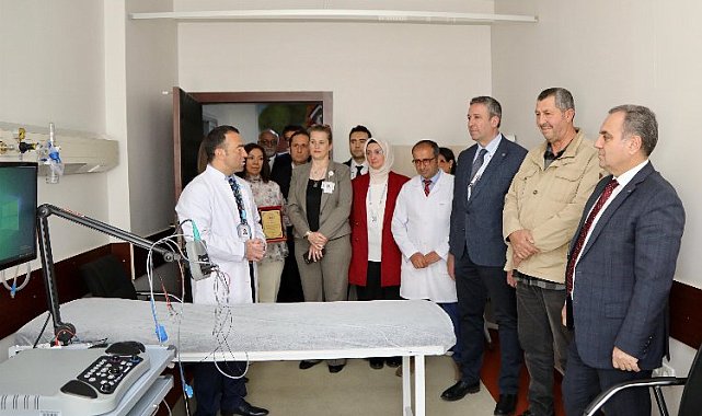 Hayırsever Vergi Ağıl, ERÜ Çocuk Nörolojisi Bilim Dalı'na EMG cihazı bağışladı