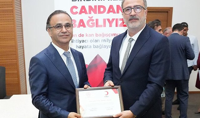 İzmir'de kan bağışçıları sertifikalandı