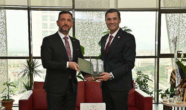 Milli Eğitim Müdürü Uğurelli, Başkan Zeyrek'i ziyaret etti