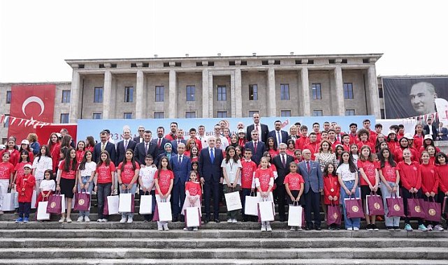 TBMM'de 23 Nisan temalı yarışmalar ödüllendirildi