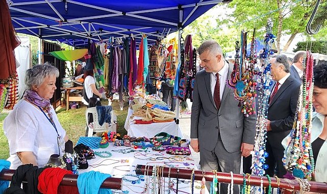 Bahar Şenliği Kavaklı Sahili Amfi'de başladı