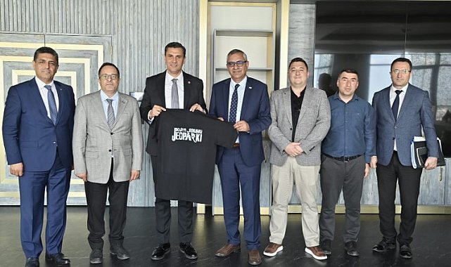 Başkan Ferdi Zeyrek'e jeopark sunumu