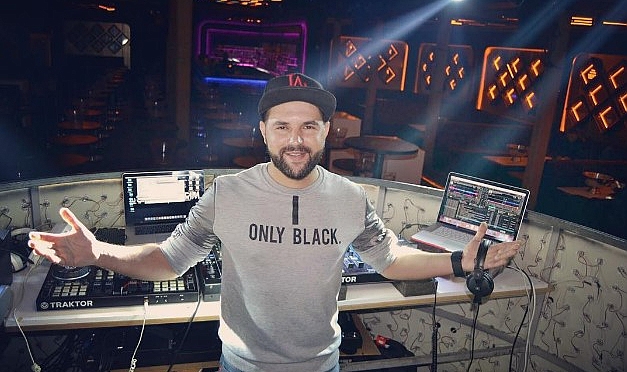 Divane NJ'de DJ Şenol Yıldırım İle 80'ler ve 90'lar Partisi!