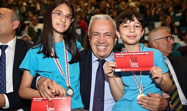 Nilüfer'de kitap şampiyonları ödüllendirildi